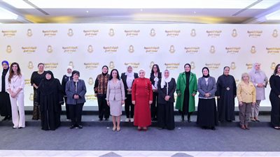 أبرزهن سلوى خطاب وكاملة أبو ذكري.. انتصار السيسي تُكرم المرأة المصرية