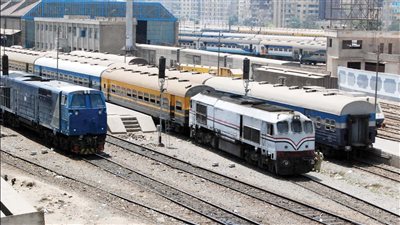 النقل تكشف حقيقة بيع قضبان خط قطار أبو قير بعد توقفه رسميًا