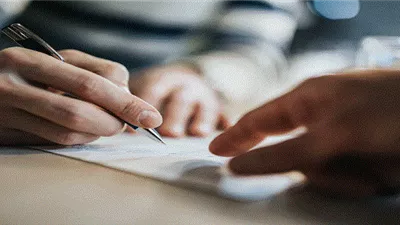 التحقيقات: القنصل السعودي فوجئ بأحكام نهائية ضده بـ 3 ملايين جنيه لصالح رجل أعمال | خاص