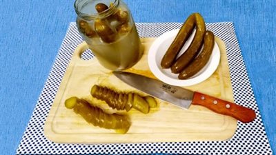 طريقة عمل مخلل الخيار السوري.. حافظي على البكتيريا النافعة بهذه الخطوات