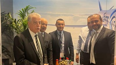 فودة يتفقد جناح مصر للطيران ببورصة برلين السياحية ويشيد بالدور الكبير للشركة في الترويج للسياحة