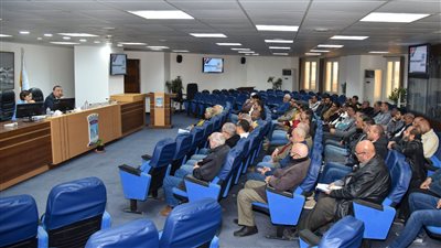 محافظ الإسكندرية يكشف طرق التعاقد على أكشاك الكتب الجديدة بشارع النبي دانيال بعد تطويره