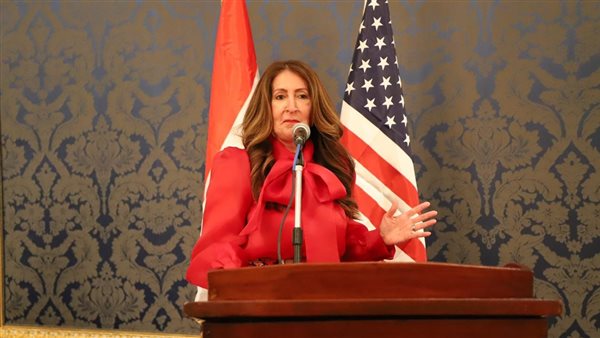 السفيرة الأمريكية