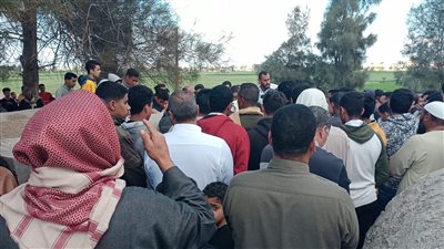 أهالي قرية النجارين بالبحيرة يشيعون جثمان الزوجة المقتولة على يد زوجها 
