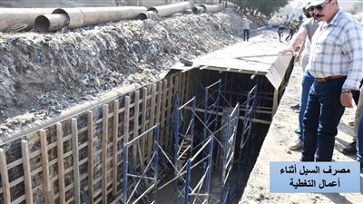 توجيهات فورية من محافظ أسوان للإسراع بمعدلات تنفيذ مشروع تغطية مصرف السيل بحي شرق