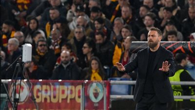 روما يضرب برايتون برباعية في الدوري الأوروبي.. وبايرن ليفركوزن يتعادل إيجابيًا