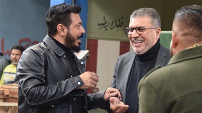 عمرو الليثي يستضيف مصطفى شعبان وصناع مسلسل المعلم في حلقة خاصة بـ واحد من الناس