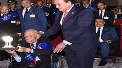 موعد جنازة وعزاء والد وزير الصحة