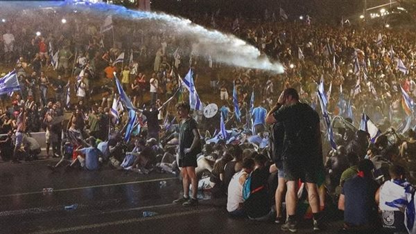 أهالي الرهائن الإسرائيليين