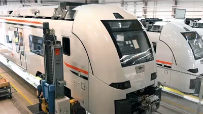 أول قطار بدورين.. تعرف على مميزات DESIRO وموعد تشغيله في مصر