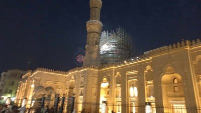 بسبب الغلق.. إقامة صلاتي العشاء والتراويح بالساحة الخارجية لمسجد السيدة زينب اليوم