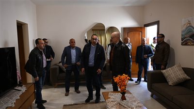 رئيس الوزراء يتفقد المنطقة السكنية بالزيتونة بمدينة سانت كاترين 