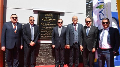 وزير البترول: انتشار منافذ التموين بالغاز الطبيعي يمثل نقلة حقيقية لمشروع تحويل السيارات