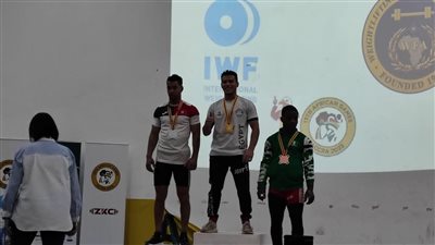 السيد عطية يحصد 3 ذهبيات ويسجل رقم إفريقي جديد في رفع الأثقال بغانا