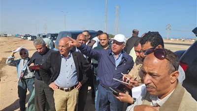 وزير النقل يتابع أعمال تنفيذ شبكة القطار الكهربائي السريع