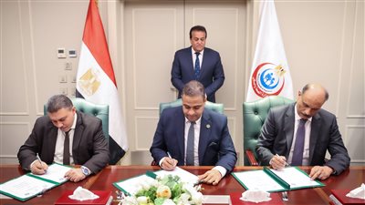 الصحة توقع على مذكرة تفاهم لإعادة هيكلة نشاط مستشفيات المؤسسة العلاجية وأدائها المالي