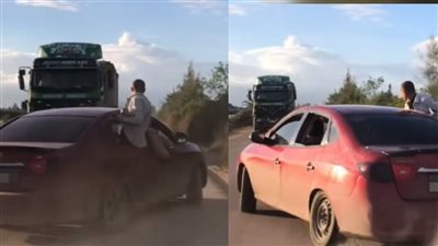 يقود برعونة وتهور.. سائق سيارة يعرض حياة المواطنين للخطر