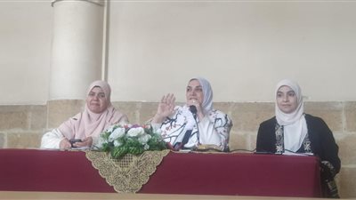 ملتقى رمضانيات نسائية بالجامع الأزهر يكشف عن أعمال تجدد الإيمان في القلب