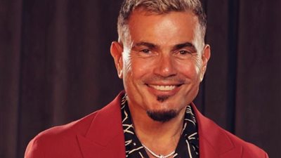 عمرو دياب يتصدر بـ أغنية الكلمة الحلوة قائمة الأعلى استماعًا على تطبيق أنغامي