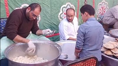 تجهيز وتوزيع 2000 وجبة داخل أكبر مائدة إفطار بأسيوط | بث مباشر 
