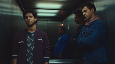 مسلسل مسار إجباري الحلقة الثانية: عصام عمر وأحمد داش يحاولان إخفاء زواج والدهما محمود البزاوي