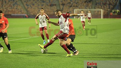 كولر يرفض مغادرة لاعبي الأهلي بعد الخسارة أمام البنك.. ويتوجه لملعب التتش | خاص 