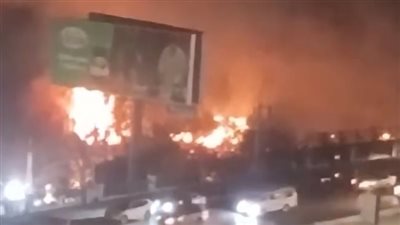 حريق بجزيرة نيلية بالمعادي أمام مستشفى السلام.. والحماية تحاول السيطرة| بث مباشر 