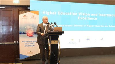 وزير التعليم العالي: تطوير المنظومة التعليمية والبحثية يحظى باهتمام كبير من القيادة السياسية 