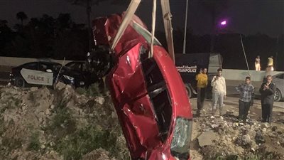 انتشال سيارة ملاكي سقطت في ترعة الإسماعيلية قبل أذان المغرب