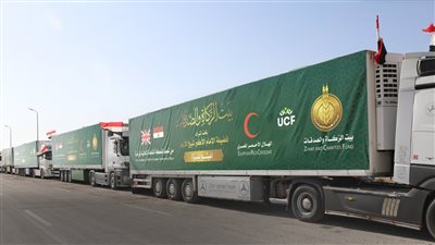 بيت الزكاة يرسل 100 شاحنة مساعدات إنسانية عملاقة إلى غزة 