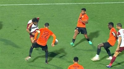 حقيقة تعطل الـ VAR لحظة مراجعة لعبة أيمن أشرف في لقاء الأهلي والبنك 