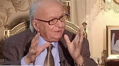 نقابة الأطباء تنعى النقيب الأسبق الدكتور حمدي السيد