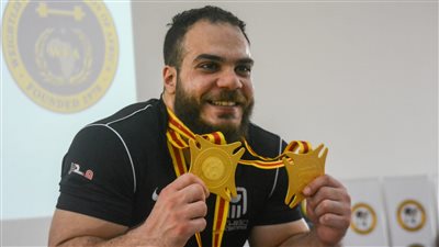 كريم كحلة بعد حصد 3 ذهبيات بالألعاب الإفريقية: أعد الشعب المصري بميدالية أولمبية