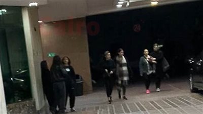 بكاء وحزن شديد.. أسرة حبيبة الشماع فتاة الشروق تنتظر خروج جثمانها | صور 