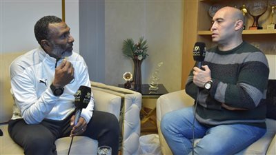 الكاس باكيا: شقيقي فقد البصر بسبب مرض السكر ورحيل والدتي كسر ظهري