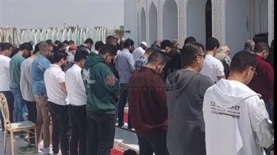 تشييع جثمان حبيبة الشماع إلى مثواها الأخير بعد الصلاة عليها بمسجد الشرطة