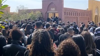 انهيار أسرة حبيبة الشماع فتاة الشروق خلال دفنها بمقابر الوفاء والأمل | بث مباشر