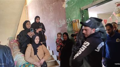 بسبب تعاطي مخدر الأيس.. شهود عيان يكشفون تفاصيل مقتل شاب على يد والده: قيده بالجنازير وخنقه| فيديو