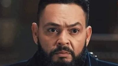 أحمد رزق: أنا ملبوس بـ فاروق الرفاعي وأخاف من الخيانة.. التريند دلوقتي بقى بالفلوس مش بالجودة | حوار