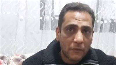 5 شباب يشعلون النار في طالب جامعي بالمحلة.. ووالد الضحية: حالته تحزن وجسمه كله حروق |بث مباشر