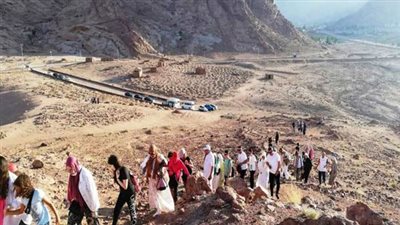 338 سائحا في زيارة لمنطقة التجلي الأعظم بمدينة سانت كاترين 