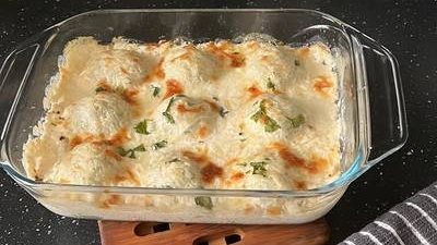 فطار اليوم.. طريقة عمل كفتة الفراخ بالبشاميل في الفرن 