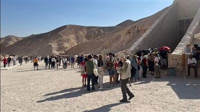 هبوط حاد في الدورة الدموية.. وفاة سائح ألماني بوادي الملوك بالأقصر