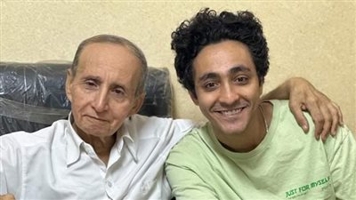 إبرام سمير بعد وفاة والده: سأستكمل مسيرته في خدمة المرضى والمتعبين كما أوصاني