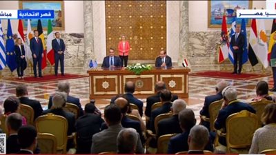 السيسي ورئيس وزراء اليونان يوقعان على تأسيس مجلس تعاون رفيع المستوى بين البلدين