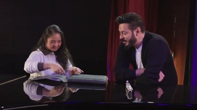 صاحبة إرادة قوية.. مصطفى شعبان يُهدي البطلة الأولمبية نيرة عصام 150 ألف ريال