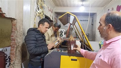 ضبط مصنعين فوانيس رمضان وأكياس بدون ترخيص بالبحيرة