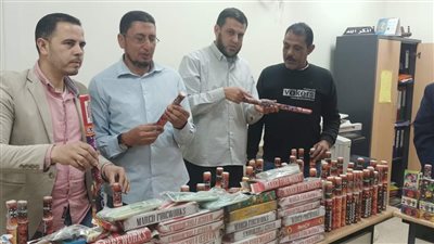 ضبط 10 آلاف صاروخ وشمروخ محظور حيازتها وبيعها بالبحيرة