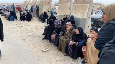 زوجها قتلها بسبب ياميش رمضان.. وصول أسرة ممرضة أكتوبر للمحكمة | صور