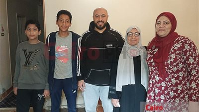 الأم المثالية في السويس: كافحت من أجل أبنائي ورعاية مرضى الكبد